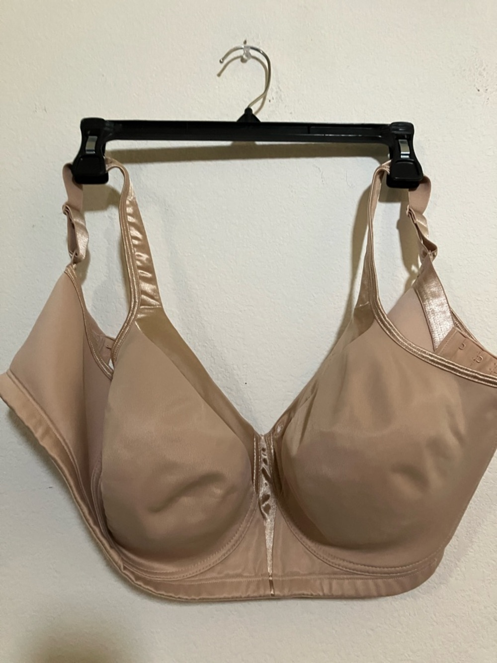 Playtex Full Coverage Soft Wireless Bra with Smooth Cups 42D